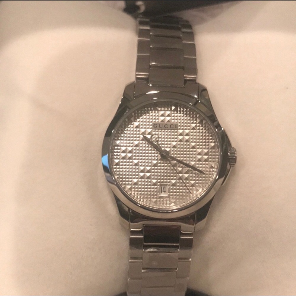 Women’s Gucci watch
